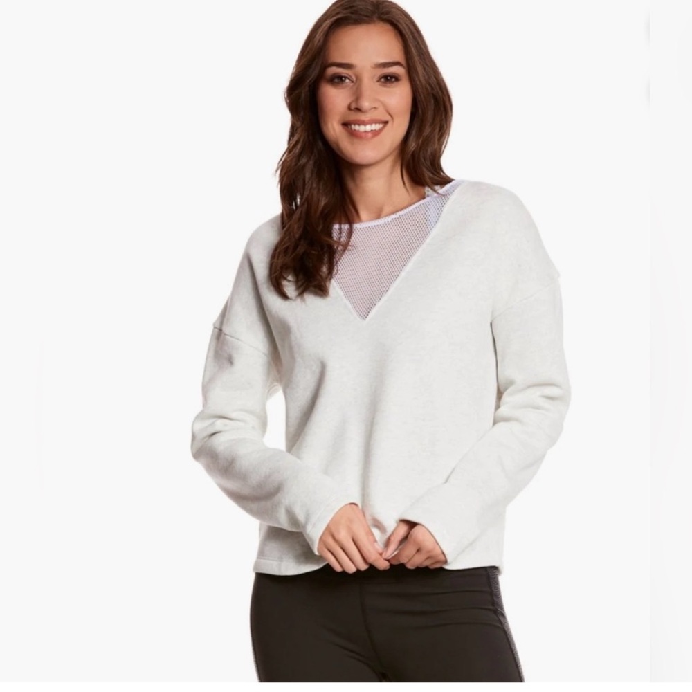 ALO Yoga Moda Long Sleeve Yoga Crop Pullover in excellent condition PTP=22
